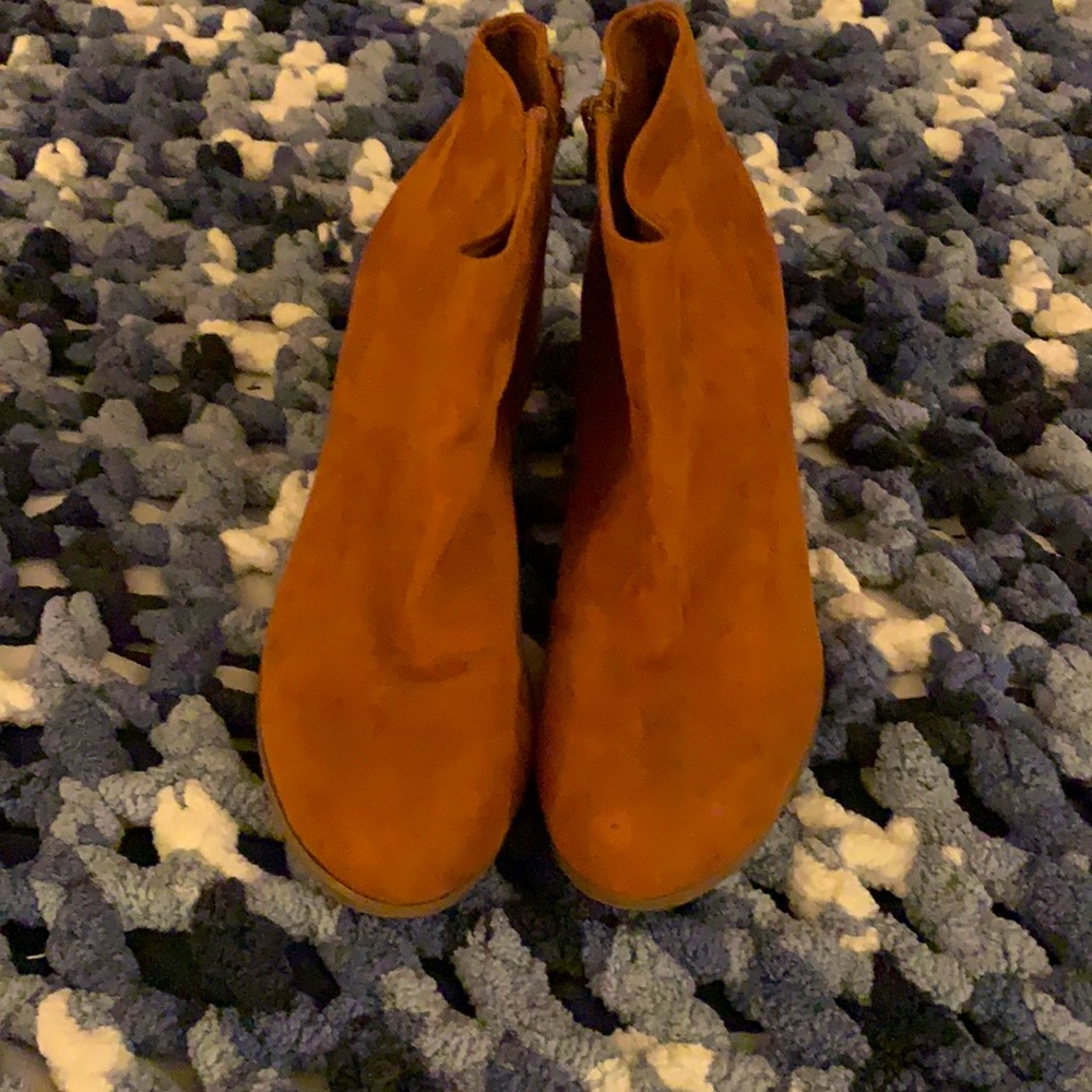 Old navy wedge heel suede boots women 10